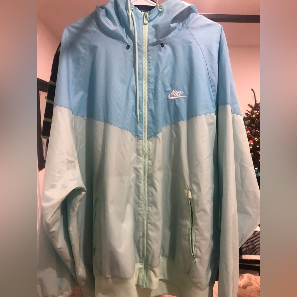 Nike windbreaker